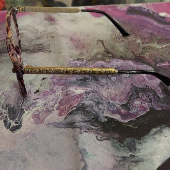 Gucci Glasses - Picture 7 of 12